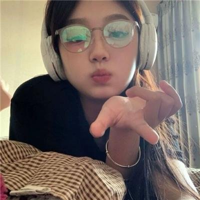金色池塘